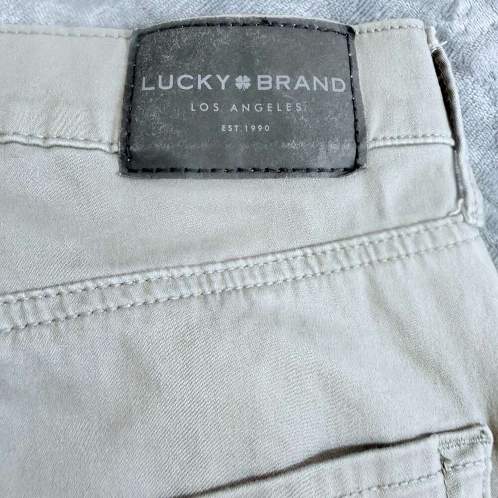 Lucky Brand 411 Athletic Taper Stretch Mens Khaki Silver Gray Chino Pants 30x30 - Picture 12 of 15